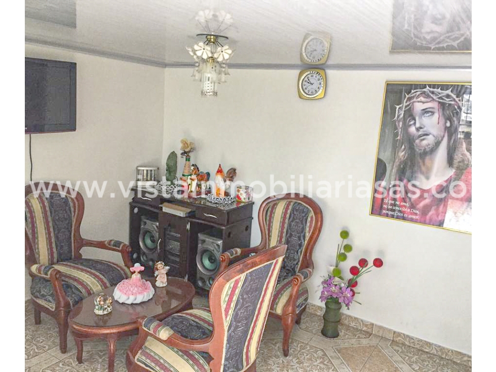 Venta Casa con Renta Sector Altos de Capri, Manizales
