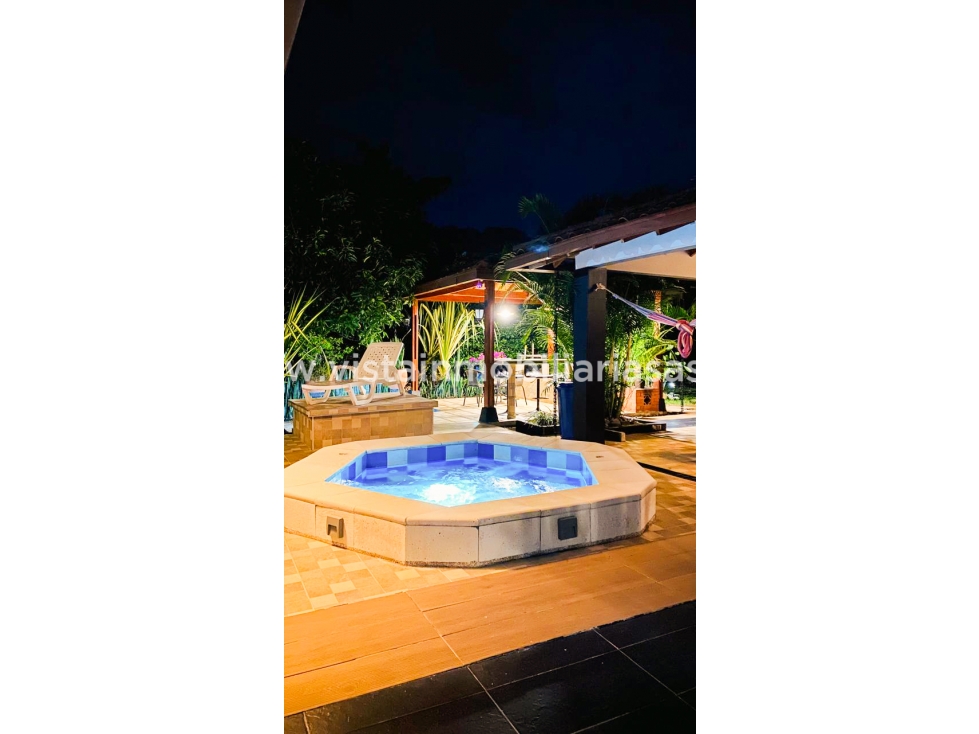 Venta Casa Campestre de Tres Puertas 5 Km Vía Manizales - Medellín