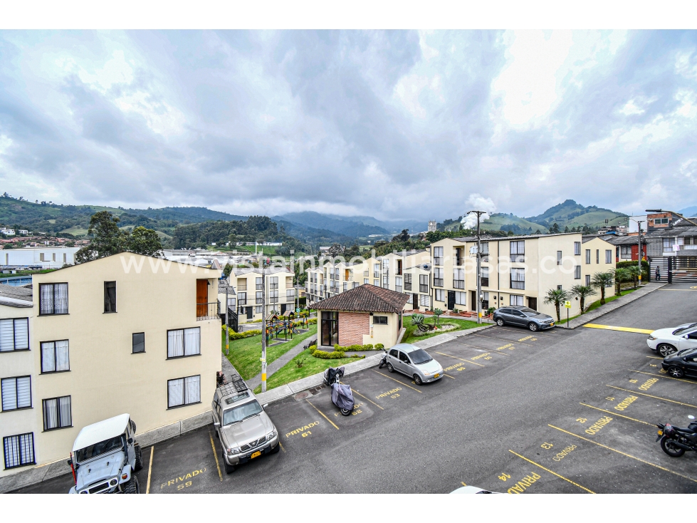 Venta Casa Conjunto Cerrado Sector Bosques de La Enea, Manizales
