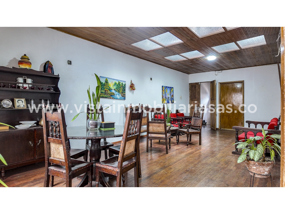 Venta Casa con Renta o Casa Comercial Sector Centro, Manizales