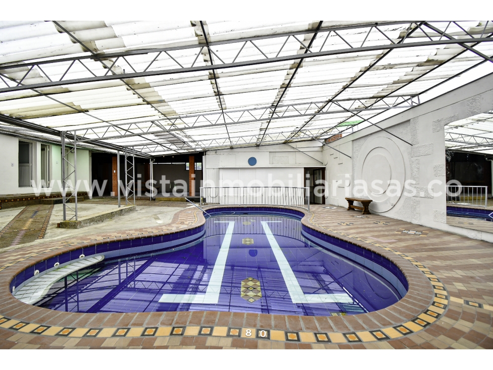 Venta Casa Comercial Sector La Camelia, Manizales