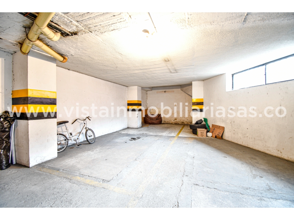 Venta "4 Parqueaderos y 1 Bodega" Sector Campohermoso, Manizales