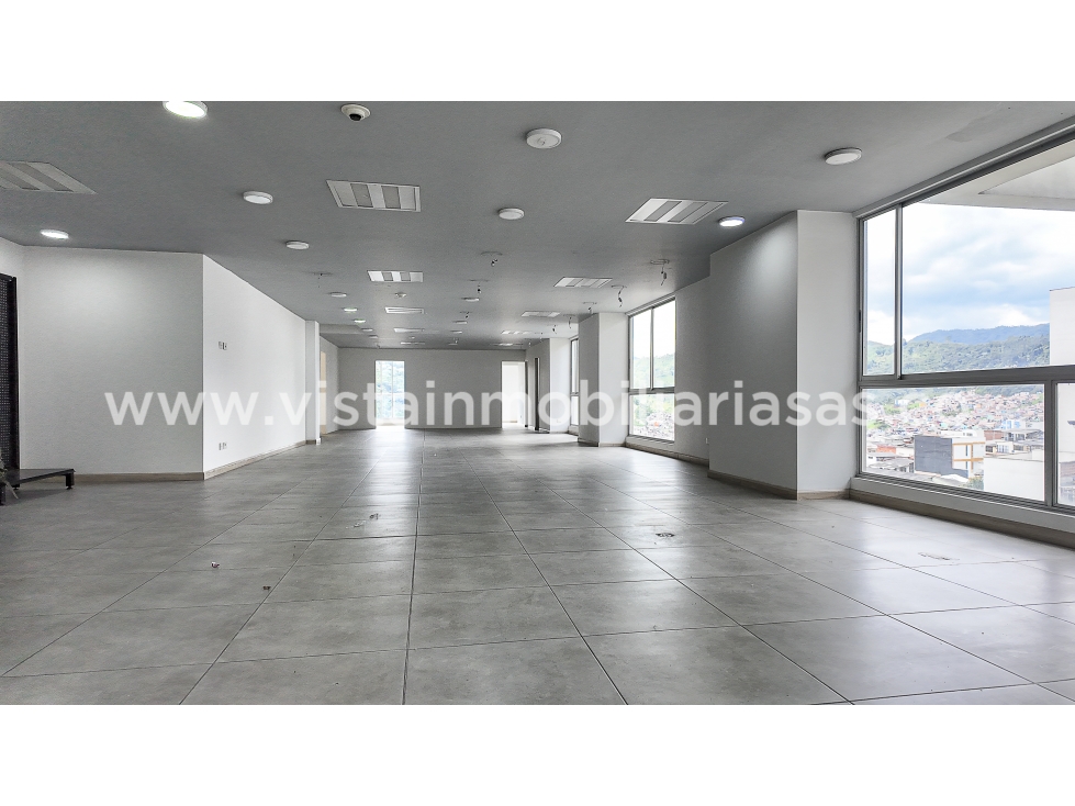 Venta Local Av. Santander, Manizales — foto 3