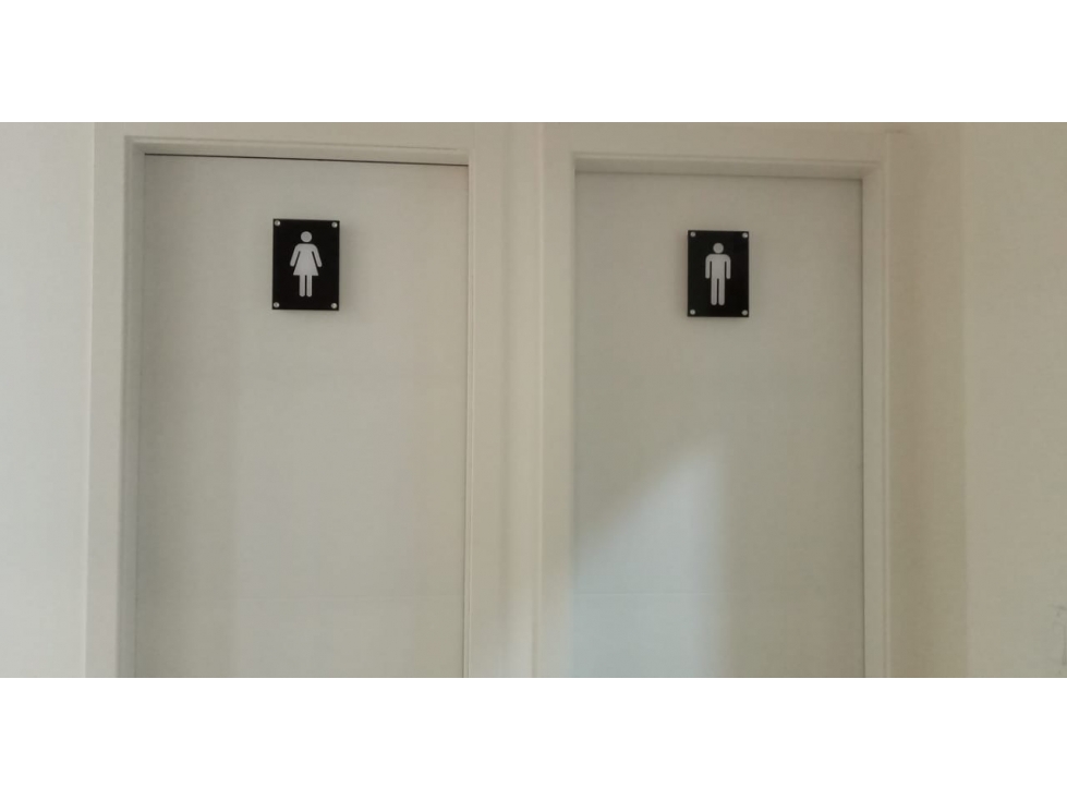 SE ALQUILA HERMOSA OFICINA EN BELLA VISTA — foto 2