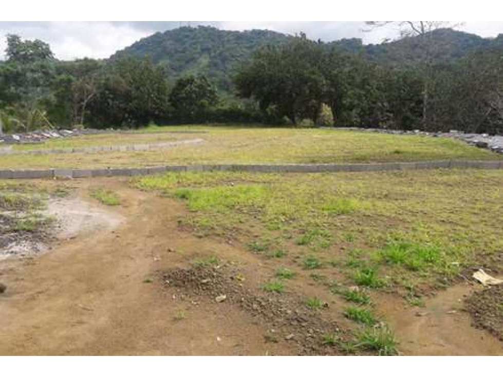 Se vende terreno en Las Cumbres