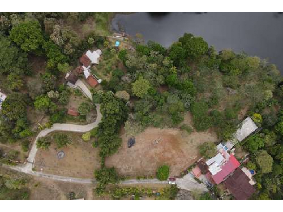 Se vende terreno en Las Cumbres — foto 5