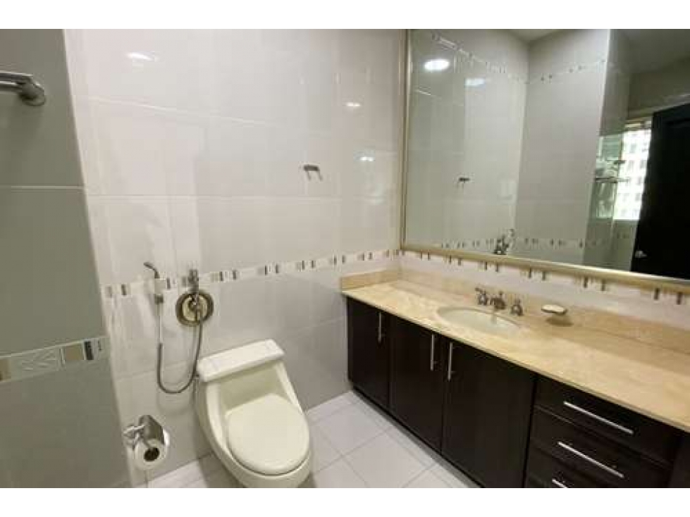 Se vende Apartamento en el Venetian Tower — foto 2