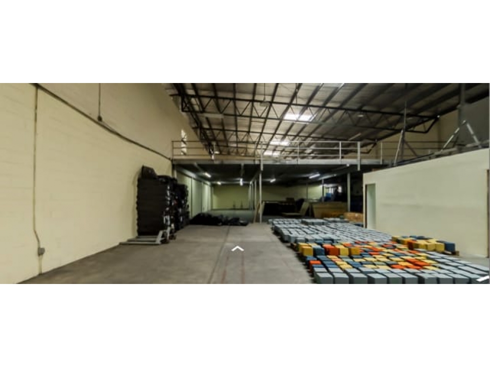 Alquiler de bodega en Vista Hermosa — foto 4