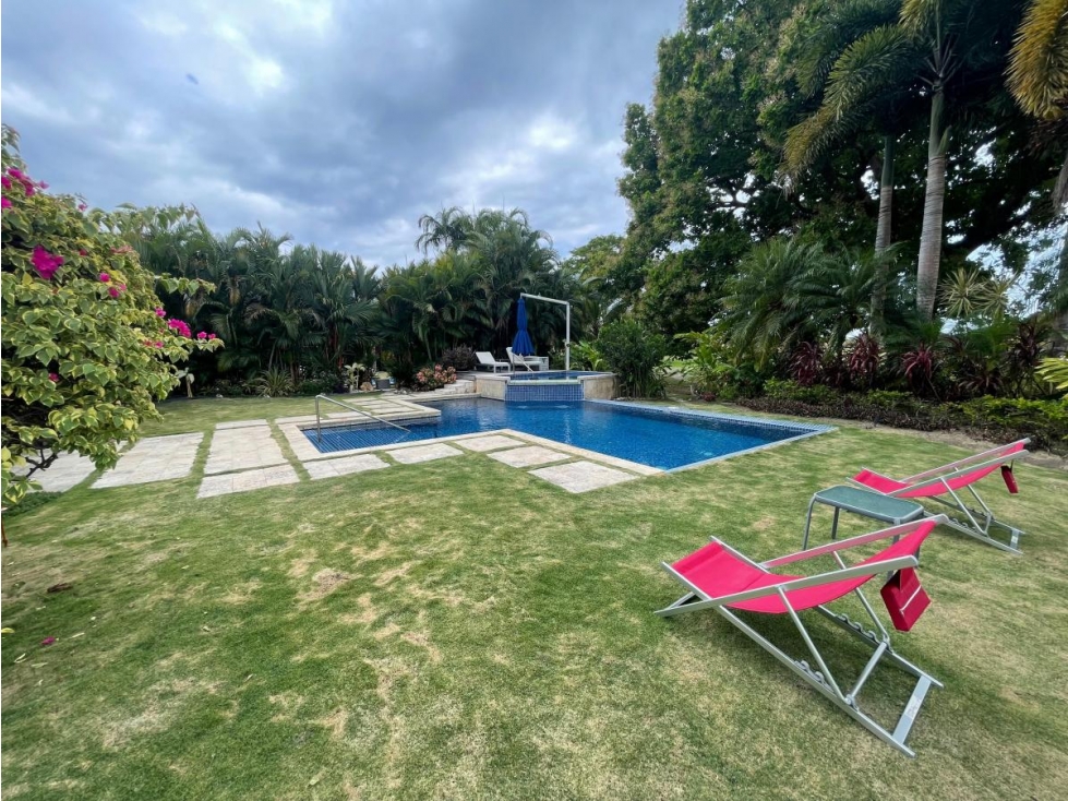 Casa en Venta en Villa Decameron - 1
