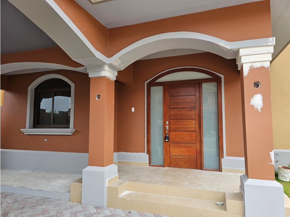 Casa en Venta en El Doral, Costa Sur