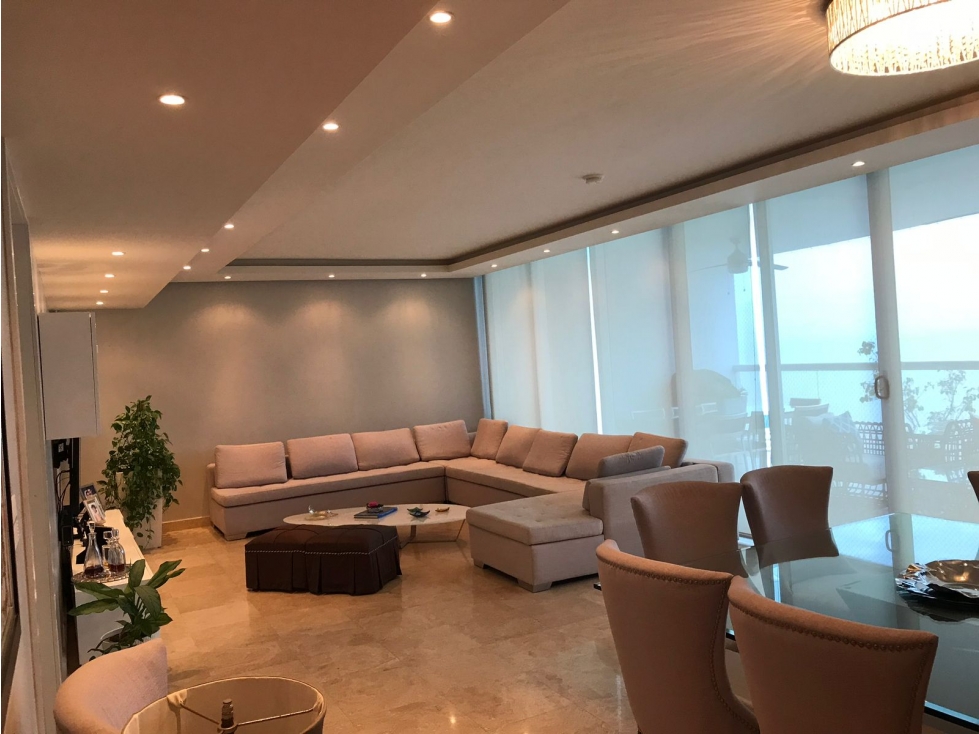 Venta en Costa del Este: Apartamento en Pearl at The Sea