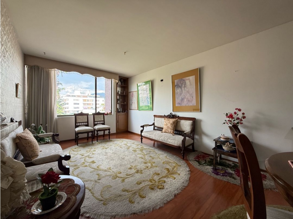 ACOGEDOR APARTAMENTO EN LA 116 CON 11 SANTA BARBARA