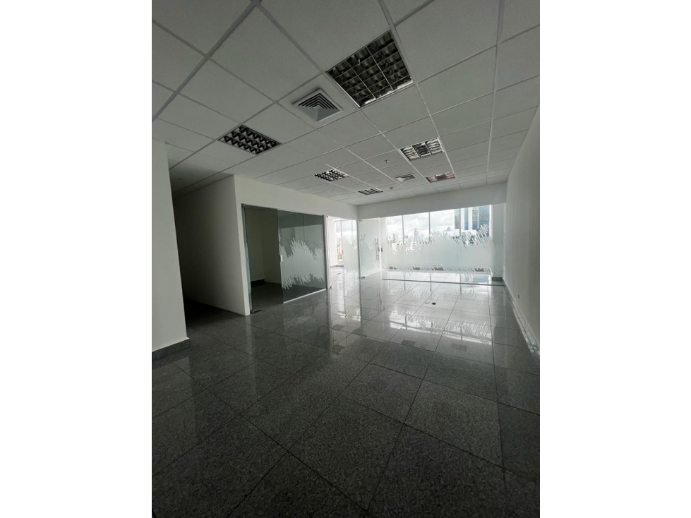 Venta de oficina en Obarrio — foto 3