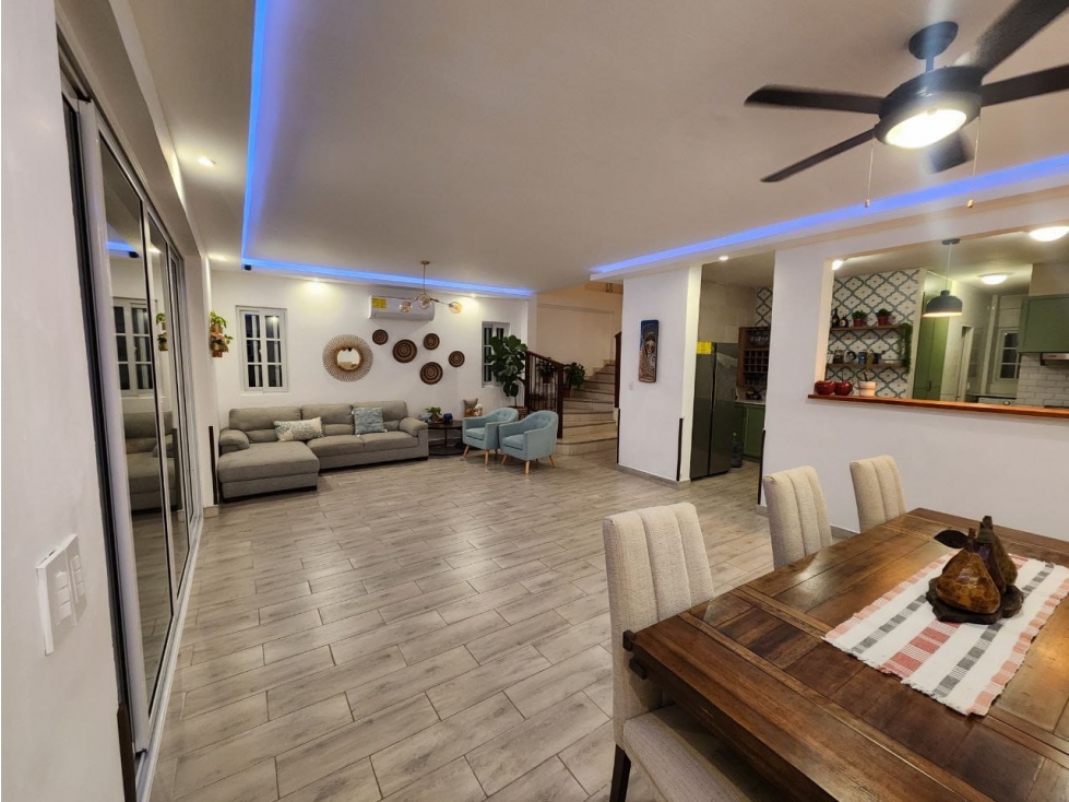 Casa a la venta en barriada cerrada En Villa Valencia, Costa Sur — foto 3