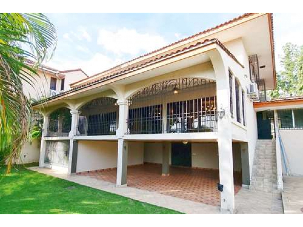 Se Vende Casa en Hato Pintado