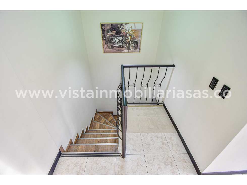 Venta Casa "CON NEGOCIO" Sector La Carola, Manizales — foto 2