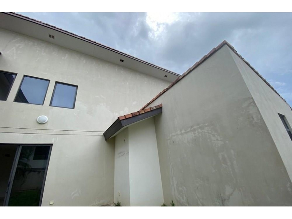 Se vende casa en Panamá Pacífico