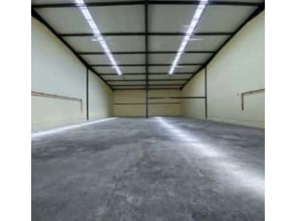 Alquiler de Bodega en Vía Interamericana 24 de Diciembre — foto 3