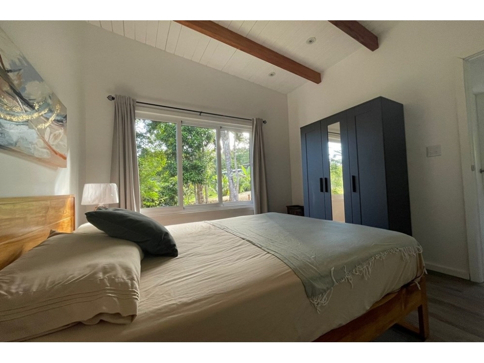 Casa amoblada en venta en Bocas del Toro . - 5