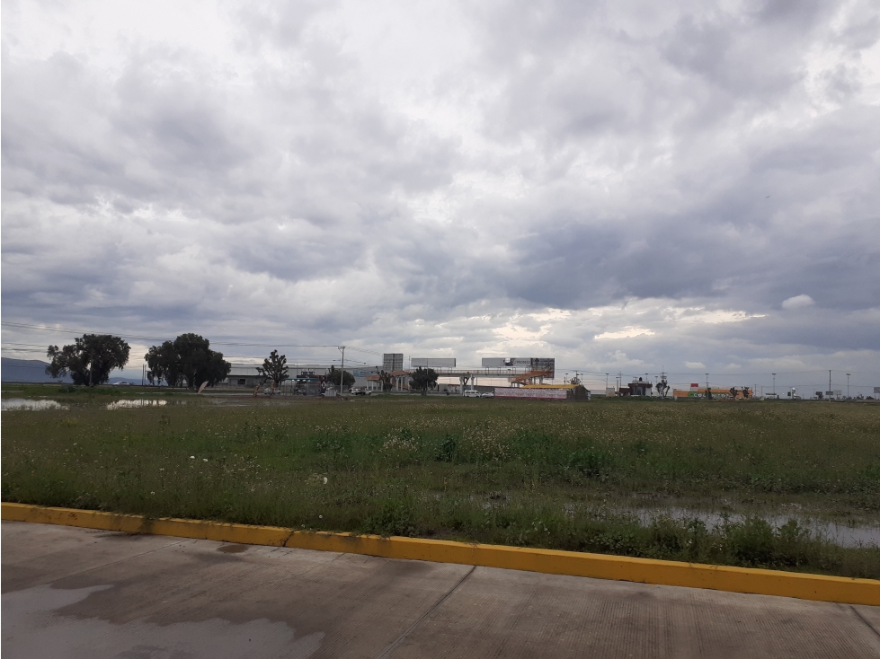 Terreno sobre autopista Pachuca México 13874 metros