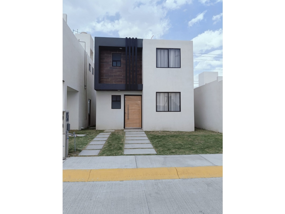 CASA EN VENTA AL SUR DE PACHUCA SALIDA A CDMX