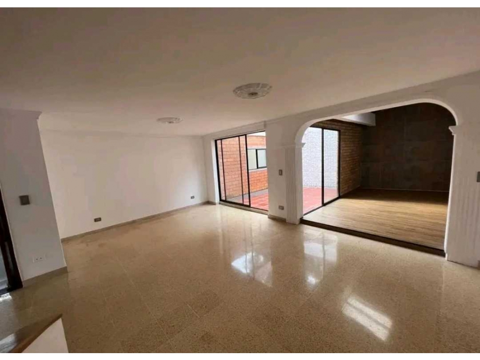 CASA UNIFAMILIAR EN VENTA SECTOR LA SEBASTIANA, ENVIGADO* — foto 2