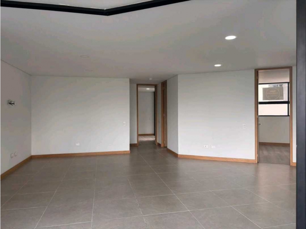 APARTAMENTO EN VENTA SECTOR LAS PALMAS, MEDELLIN* — foto 2