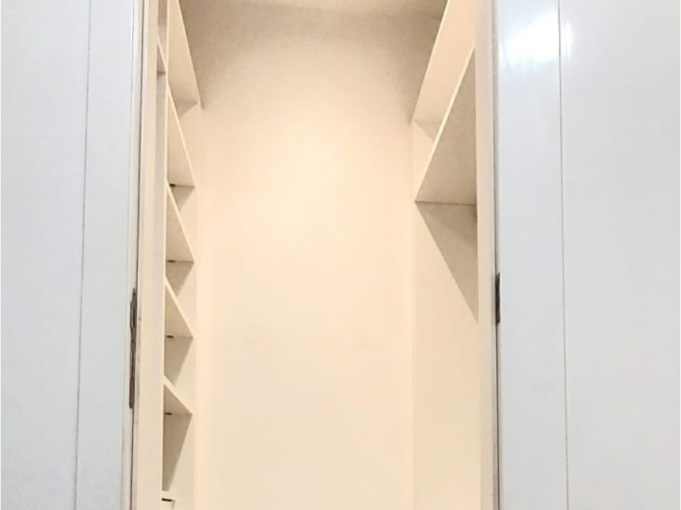 Alquiler de apartamento Amoblado en PH. Yoo by Starck, Avenida Balboa