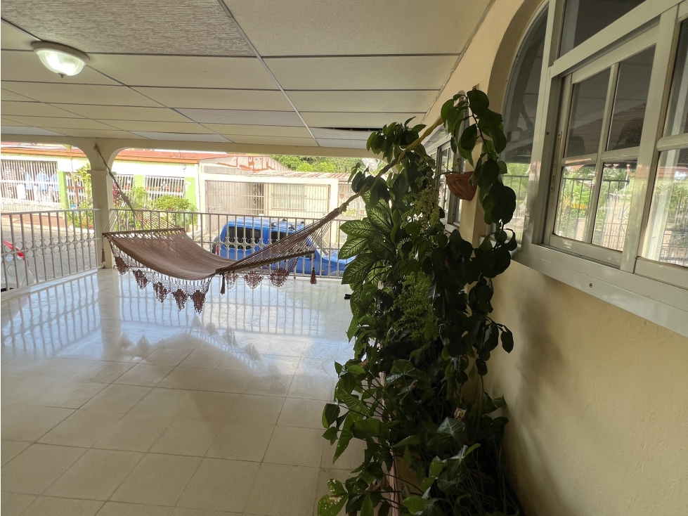 Venta de Casa en Urbanización Residencial Cerro Viento, San Miguelito — foto 2