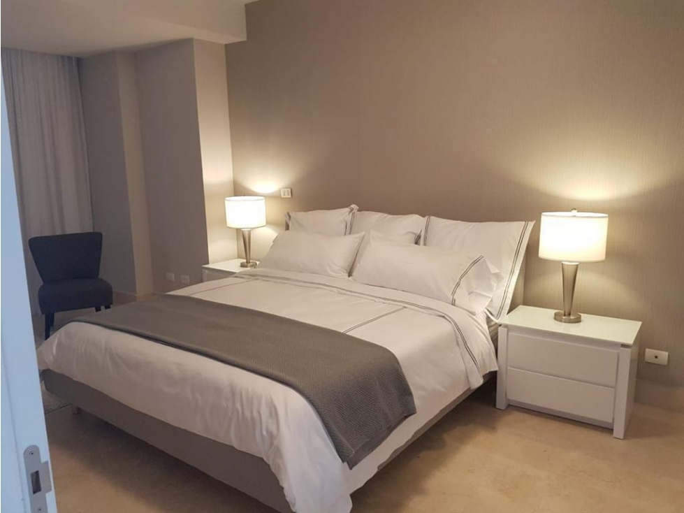 Alquiler de apartamento en PH. YOO by Starck, Avenida Balboa — foto 2