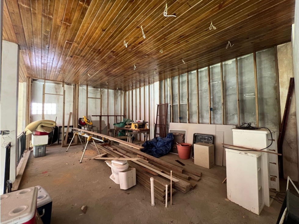 Venta Propiedad con 2 Casas + Vista al Lago en Las Cumbres — foto 4