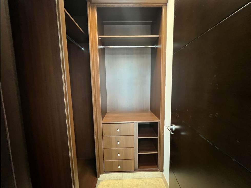 Venta de apartamento en PH. Titanium, Costa del Este — foto 2