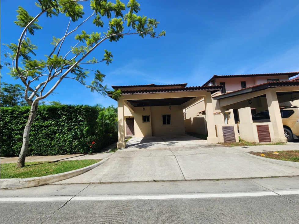 Venta de Casa en Woodlands Panamá Pacífico