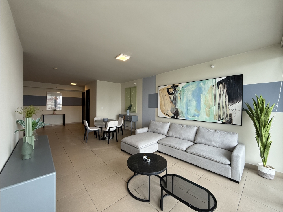 Venta de Apartamento en PH Country Club Costa del Este