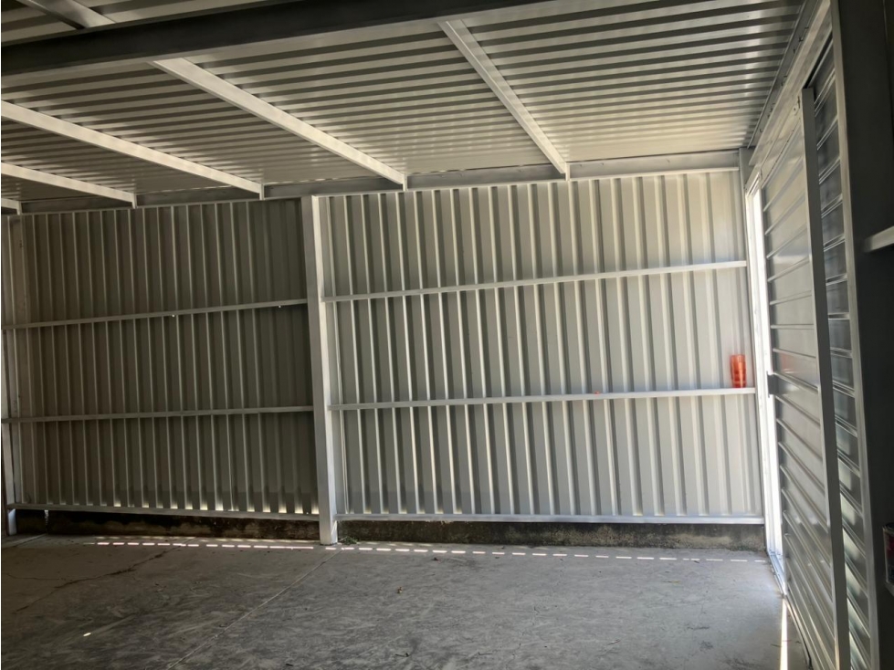 BODEGA EN RENTA EN PACHUCA POR AVENIDA COLOSIO - 2