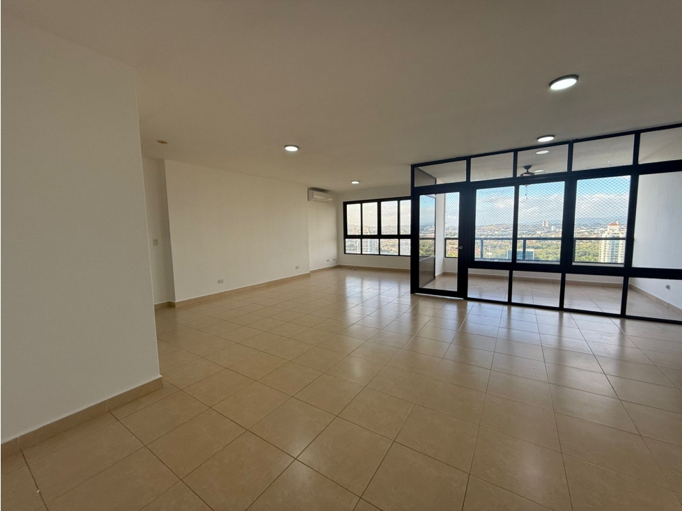 VENTA AMPLIO APARTAMENTO EN PH PARQUE DEL MAR I, COSTA DEL ESTE