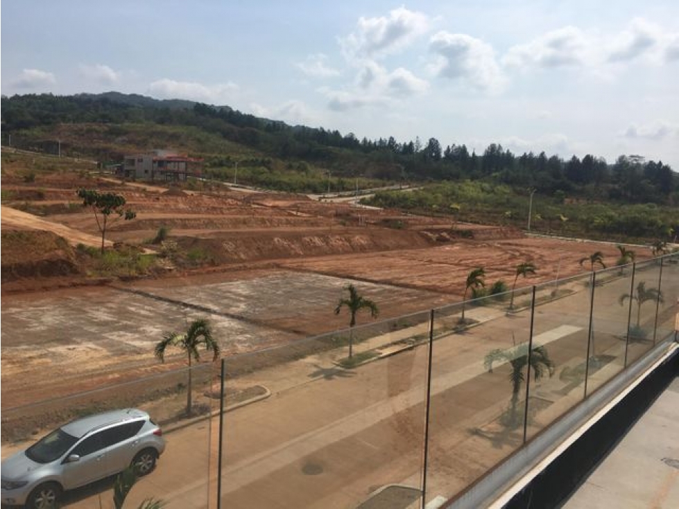 VENTA DE LOTE RESIDENCIAL EN GREEN VALLEY PANAMA NORTE - 2