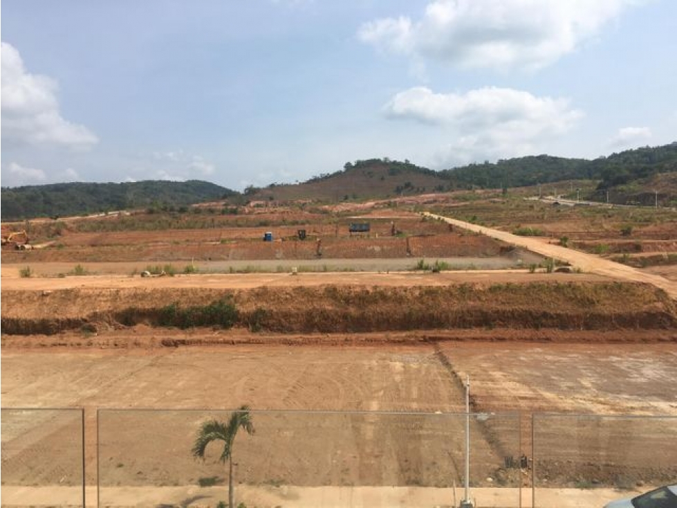 VENTA DE LOTE RESIDENCIAL EN GREEN VALLEY PANAMA NORTE - 3