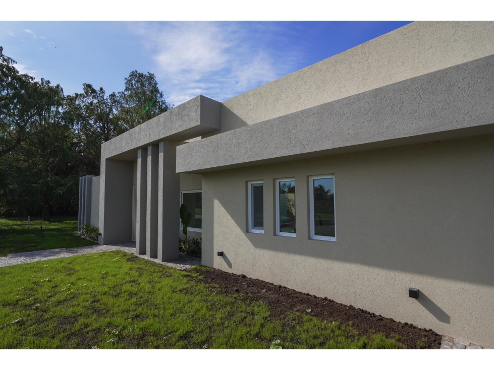 casa a estrenar en venta en club de campo Harás san pablo - 2
