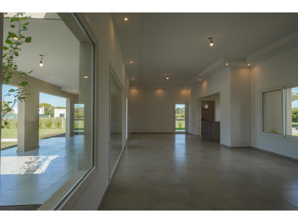 casa a estrenar en venta en club de campo Harás san pablo - 4