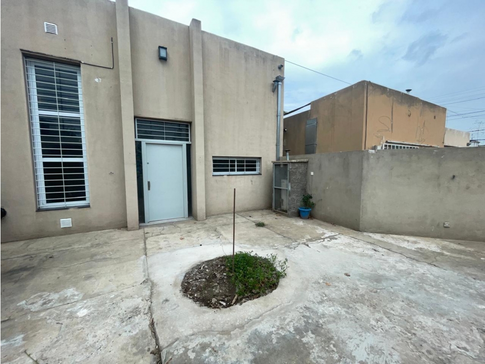 complejo de 3 departamentos en venta en lujan saavedra 814 - 4