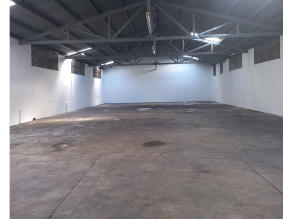 Bodega en Alquiler Transístmica — foto 3