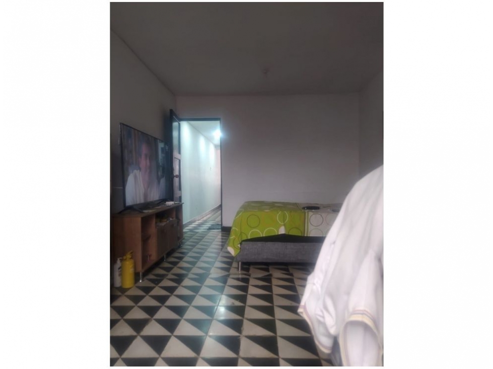 VENDO CASA CON AIRE EN PEDREGAL-MEDELLÍN-PIMER PISO-PLANCHA — foto 5