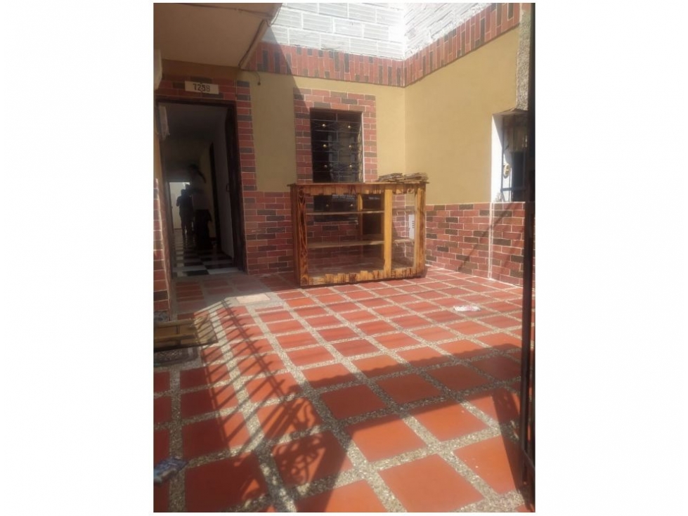 VENDO CASA CON AIRE EN PEDREGAL-MEDELLÍN-PIMER PISO-PLANCHA — foto 4