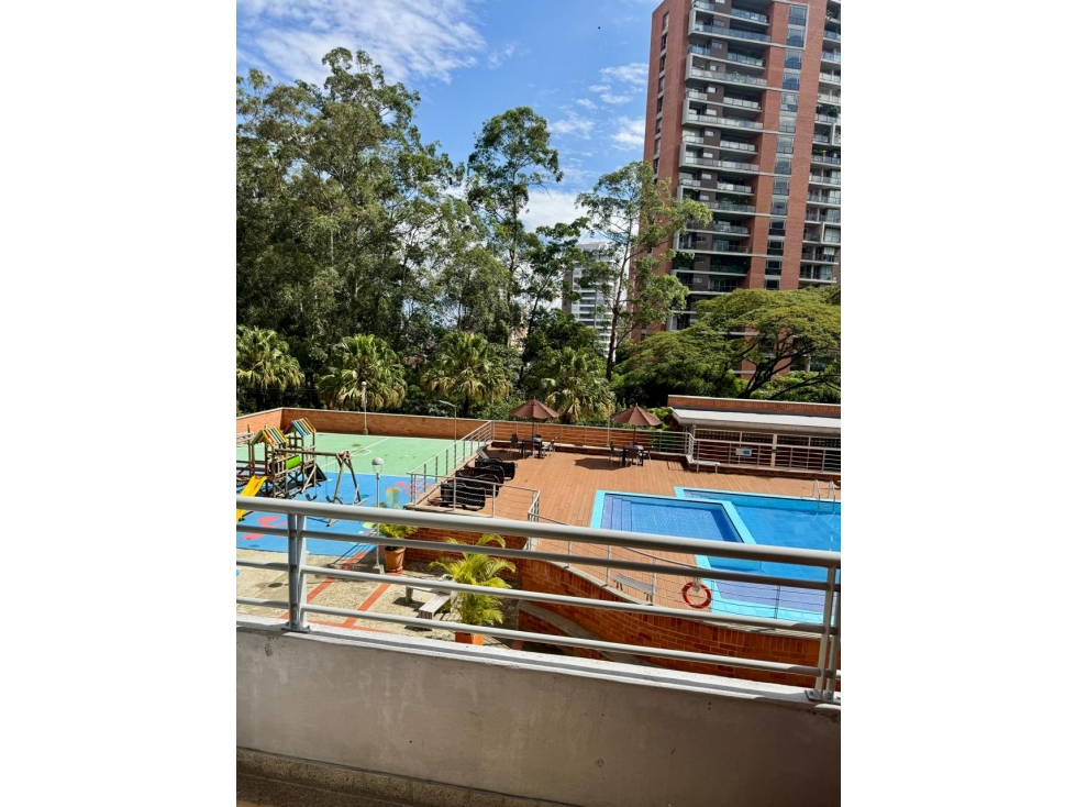 VENDO APARTAMENTO EN EL POBLADO-MEDELLÍN-DUPLEX-SE RECIBE — foto 5
