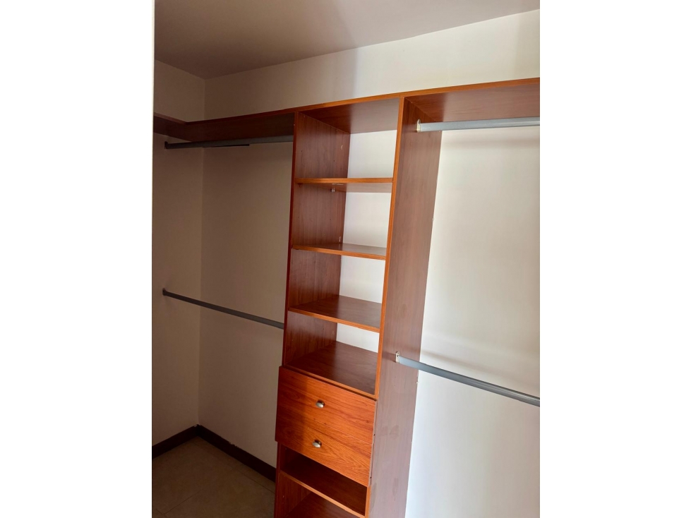 VENDO APARTAMENTO EN EL POBLADO-MEDELLÍN-DUPLEX-SE RECIBE — foto 6