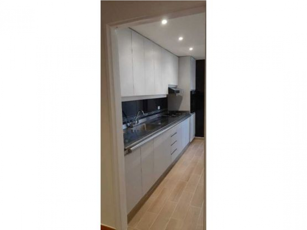 VENDO APARTAMENTO EN EL CENTRO DE MEDELLÍN-MUY AMPLIO-CON ASCENSOR — foto 4