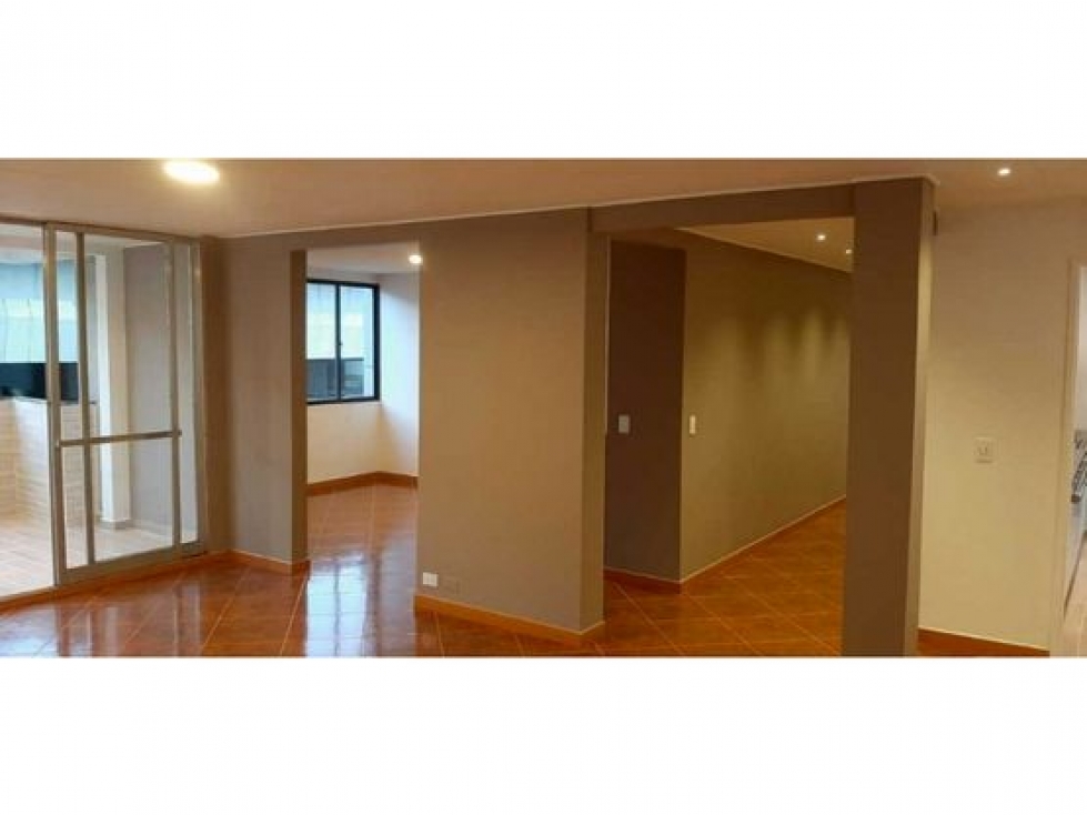 VENDO APARTAMENTO EN EL CENTRO DE MEDELLÍN-MUY AMPLIO-CON ASCENSOR — foto 3