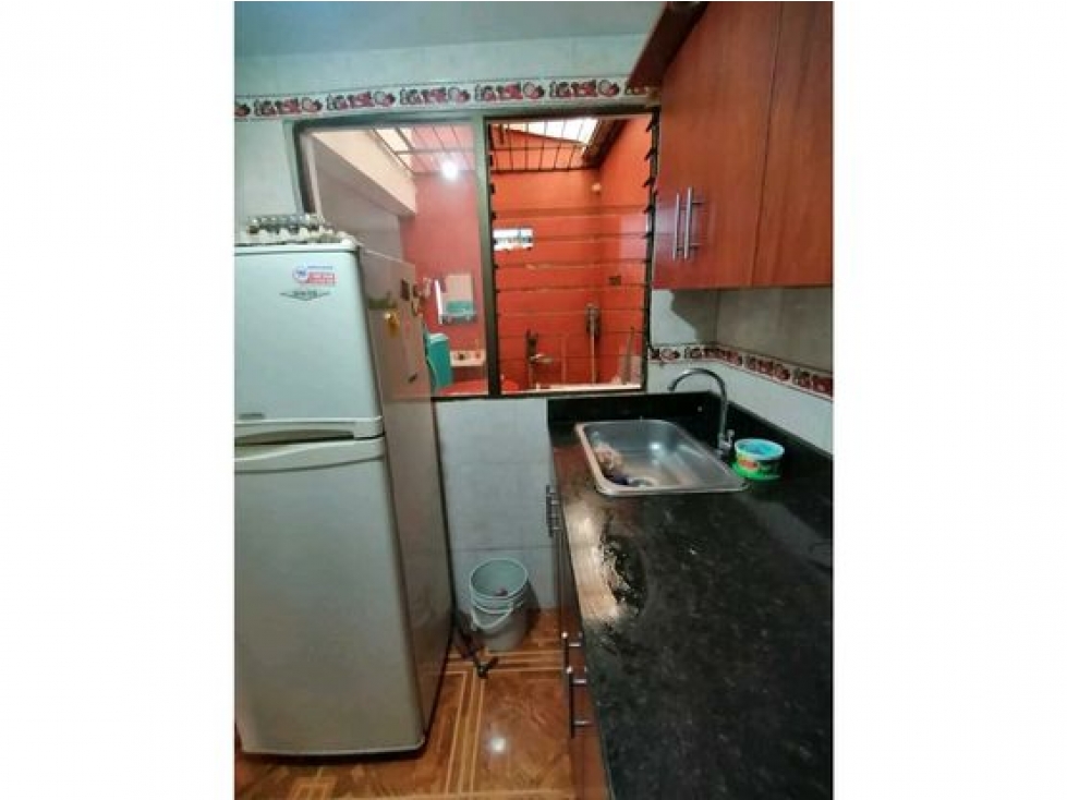 VENDO CASA EN BOYACÁ LAS BRISAS-MEDELLÍN-PISO 2 - CALLE AMPLIA — foto 5