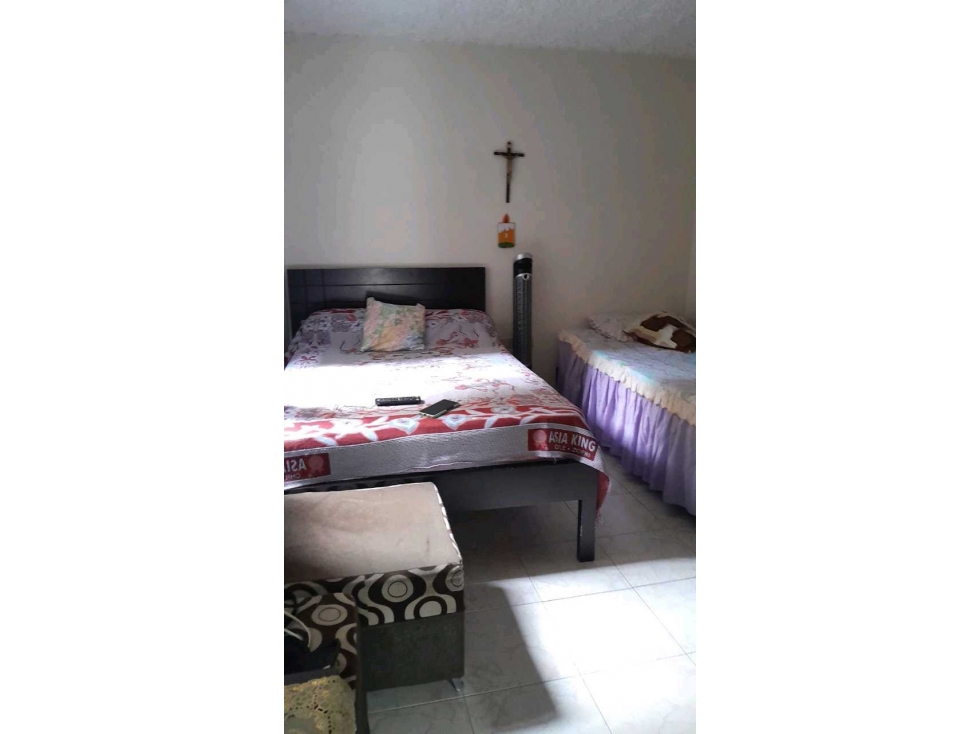 VENDO CASA 2DO PISO EN BOYACÁ LAS BRISAS-MEDELLÍN-CERCA IGLESIA — foto 4